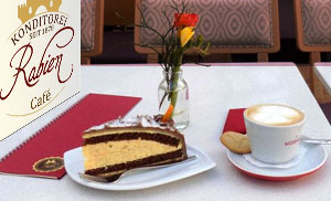 Feine Torten, Baumkuchen und Gebäck im Cafe der Konditorei Rabien