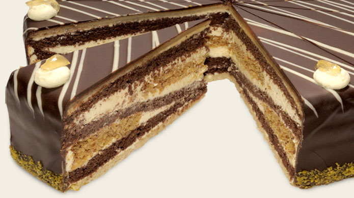 Eierlikör - Torte, Mandel u. Schokoladenböden, Eierlikör, Schokoladenhülle